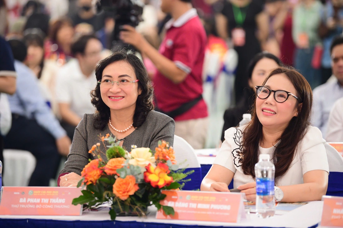 Khai mạc Ngày của Phở: Hai ngày thơm nức mùi phở khắp vùng miền ở TP.HCM bắt đầu - Ảnh 3. Ngày của Phở - Ảnh 6.