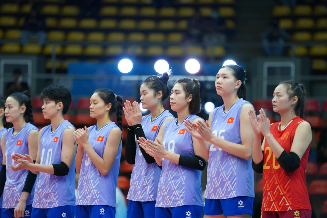 Thắng dễ Philippines tại bán kết, bóng chuyền nữ Việt Nam 'hẹn' Thái Lan ở chung kết - Ảnh 8.