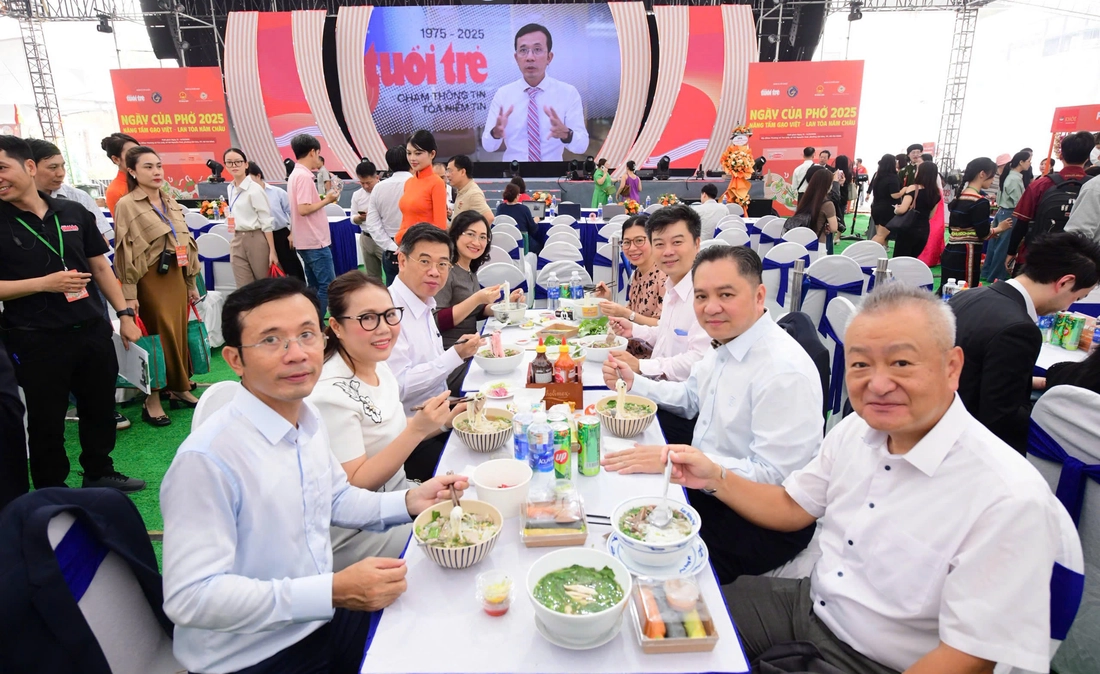 Công nghiệp phở phải phát triển xứng tầm - Ảnh 1. Ngày của phở - Ảnh 1.