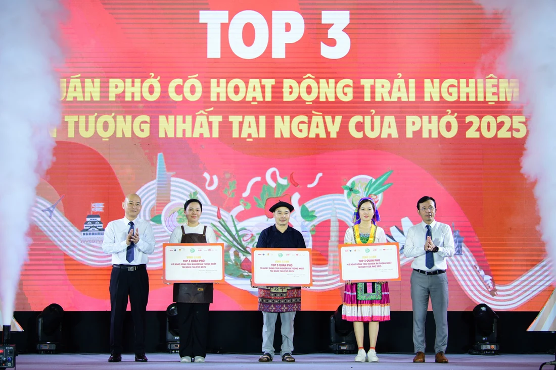 Khép lại Ngày của Phở 2025, Trường Giang ủng hộ 200 triệu đồng cho Phở yêu thương - Ảnh 10. Ngày của Phở - Ảnh 10.