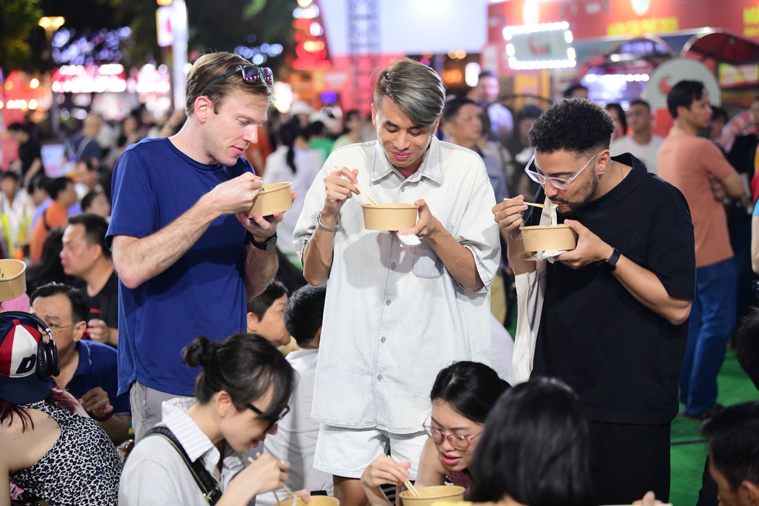 Đường phở 'đi' đã rất rộng - Ảnh 5.