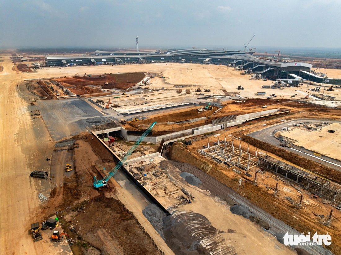 Chuyến bay kỹ thuật đầu tiên xuống Long Thành, kiểm soát bụi thế nào khi sân bay còn thi công? - Ảnh 6.