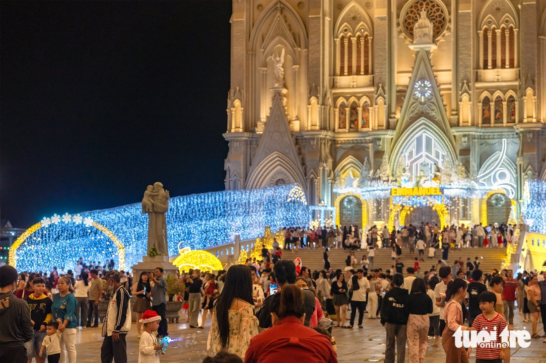 Những địa điểm check-in hot mùa Giáng sinh không thể bỏ qua - Ảnh 13. Giáng sinh - Ảnh 13.