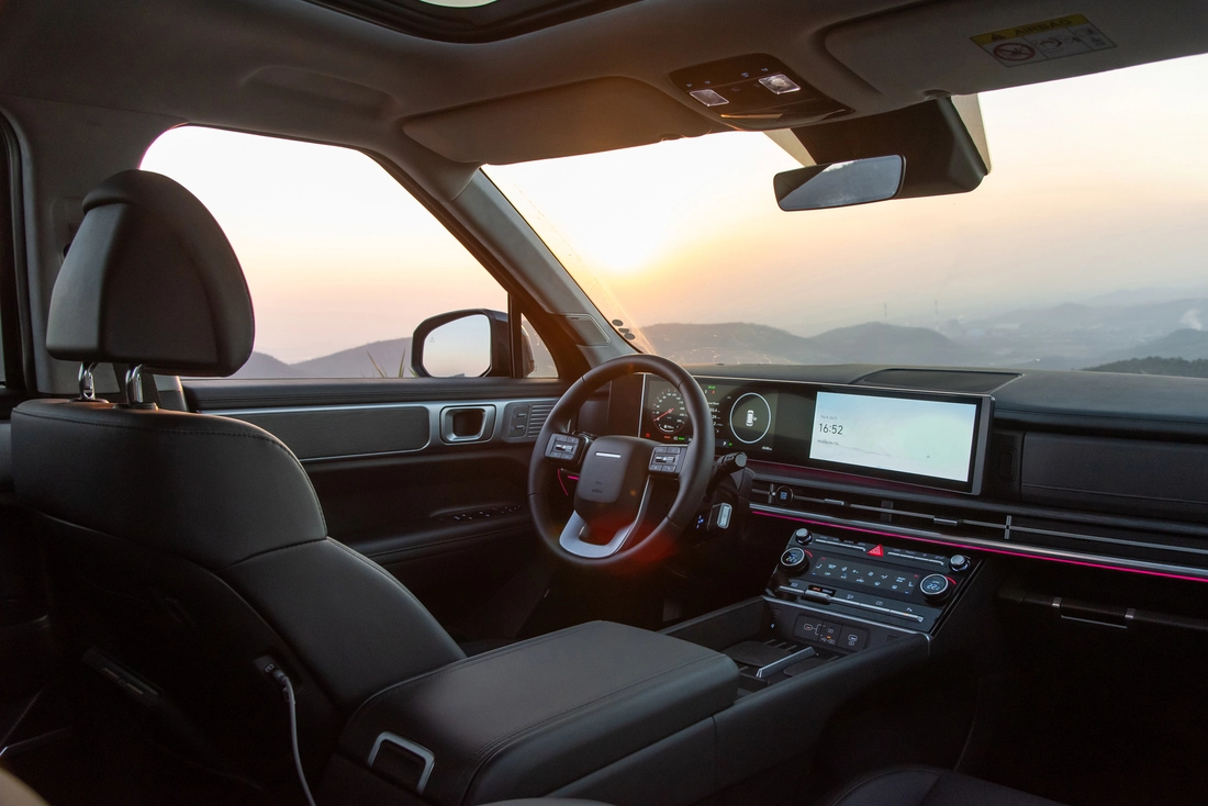 Hyundai Santa Fe Hybrid - Ảnh 6.