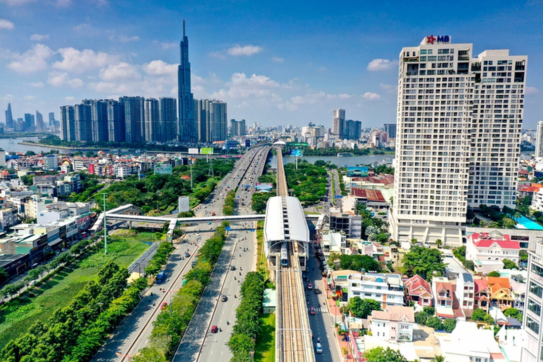 Mời bạn đọc bình chọn 10 dấu ấn nổi bật của TP.HCM năm 2025 - Ảnh 1.