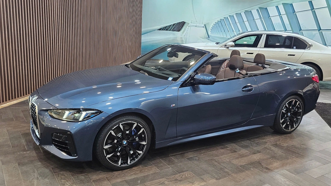 8 ‘xe chơi’ về Việt Nam 2025: Không phải siêu xe nhưng đắt, kén khách nhưng khó làm ngơ- Ảnh 8. xe chơi - Ảnh 9.