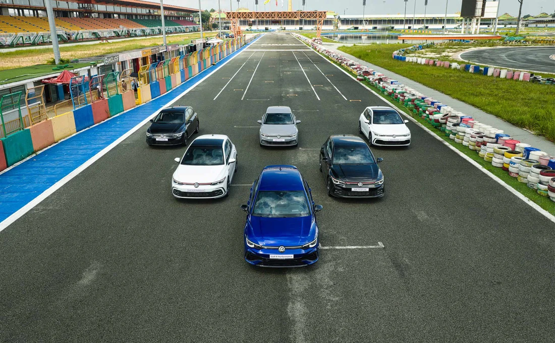 8 ‘xe chơi’ về Việt Nam 2025: Không phải siêu xe nhưng đắt, kén khách nhưng khó làm ngơ- Ảnh 15. Loạt xe chơi về Việt Nam 2025: Đắt, kén khách nhưng không thiếu đại gia sẵn sàng xuống tiền - Ảnh 15.