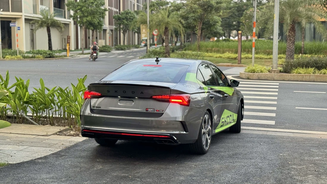 Skoda Octavia - Ảnh 15.