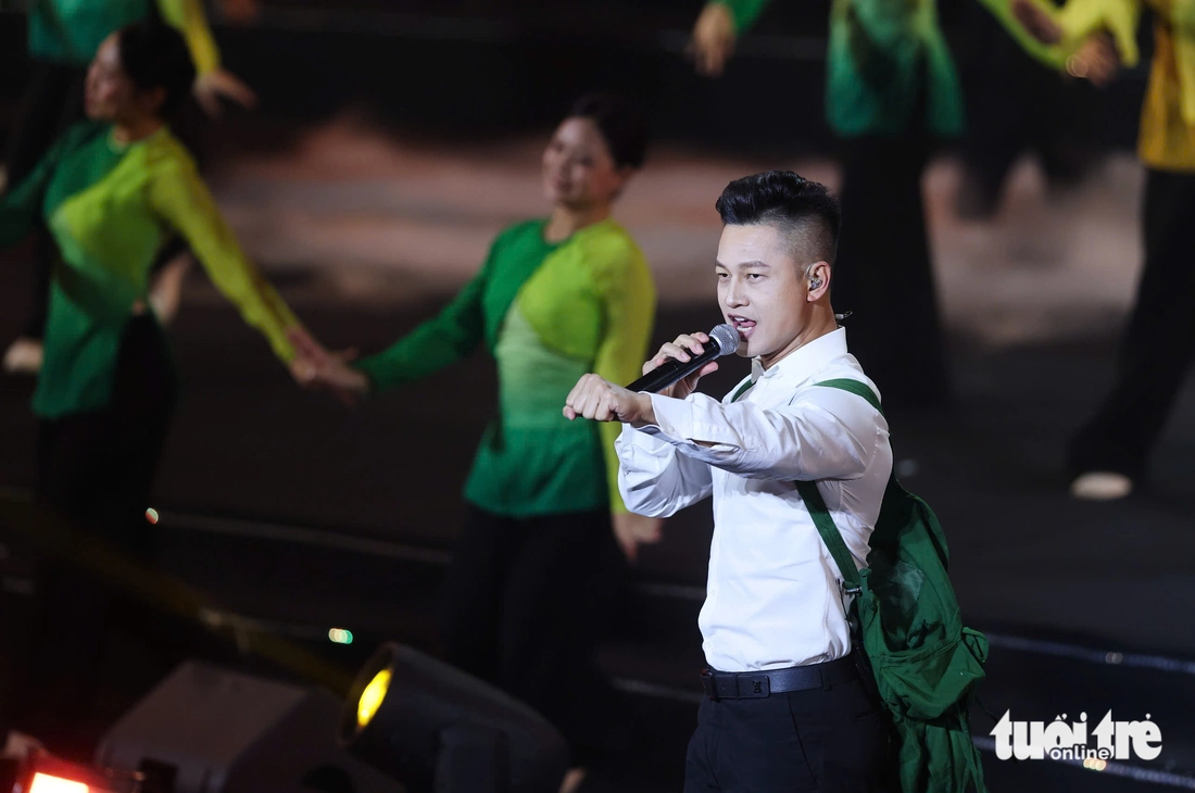 Hòa Minzy - Ảnh 8.