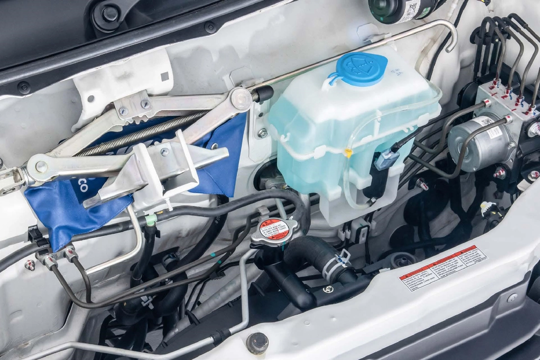 Suzuki Eeco - Ảnh 13.