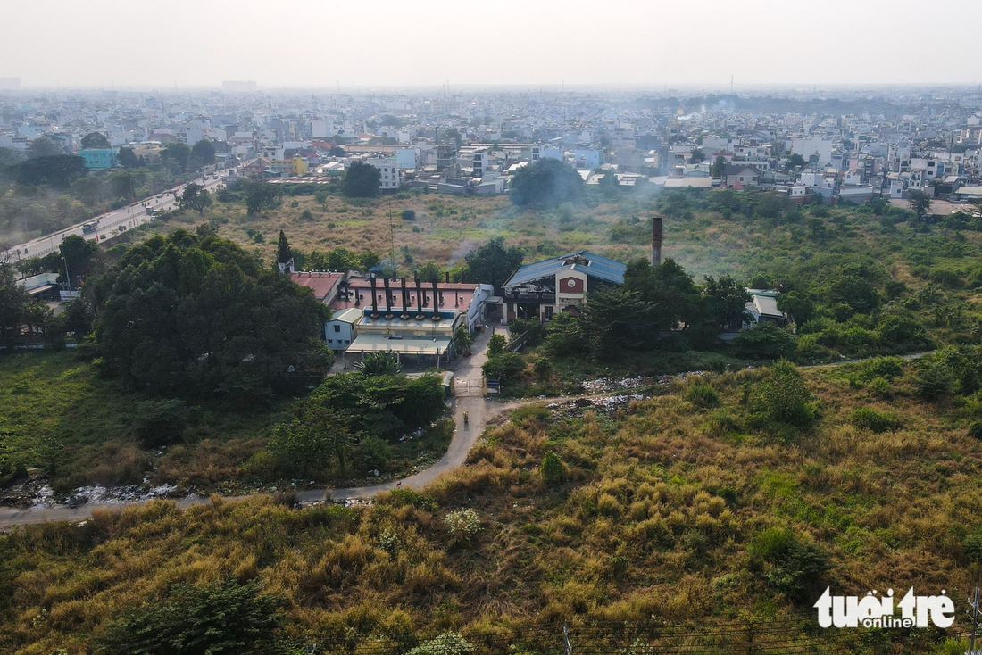 Hình hài ngôi trường đầu tiên trên khu đất từng là nghĩa trang lớn nhất TP.HCM - Ảnh 9.