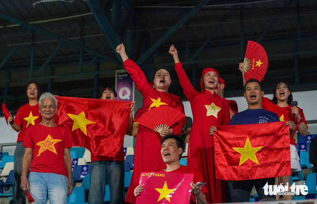 Hot girl Thanh Nhã bất lực 'phá lưới' Malaysia dù Việt Nam thắng 7-0 - Ảnh 8.