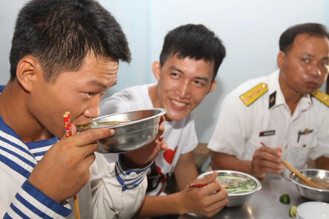 Phở Ngọc Vượng - Ảnh 12.