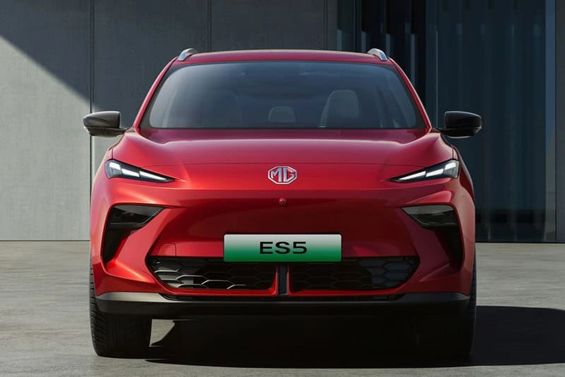 MG S5 EV ra mắt tại BIMS 2025, thế chân ZS EV chờ ngày về Việt Nam đấu VinFast VF 7 - Ảnh 5.