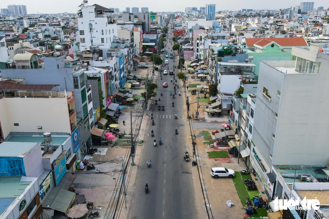 Mặt bằng metro số 2 thông suốt, người dân mong sớm khởi công - Ảnh 1.