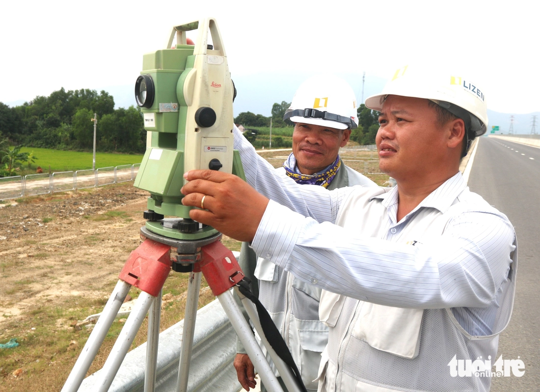 Cận cảnh cao tốc Vân Phong - Nha Trang sắp 'về đích, dự kiến khai thác dịp 30-4 - Ảnh 9.