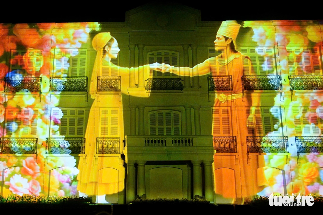 Trải nghiệm thú vị với màn trình chiếu 3D Mapping trên tòa nhà 125 năm tuổi tại Đà Nẵng - Ảnh 2. 3D Mapping - Ảnh 2.