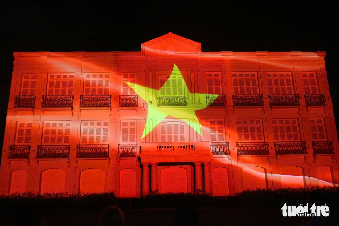 Trải nghiệm thú vị với màn trình chiếu 3D Mapping trên tòa nhà 125 năm tuổi tại Đà Nẵng - Ảnh 9. 3D Mapping - Ảnh 9.