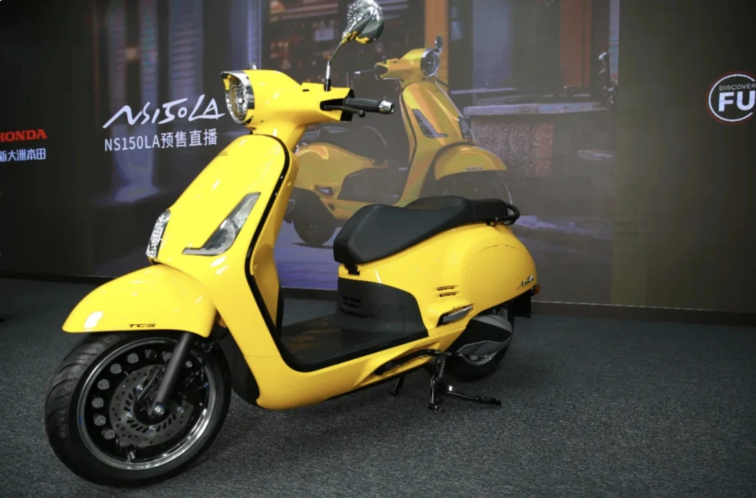 Honda ra mắt xe tay ga gợi nhớ đến Vespa, giá ngang Vario 160 - Ảnh 1.