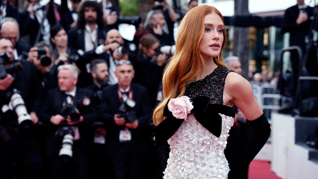 Emma Stone bị ong tấn công trên thảm đỏ Cannes - Ảnh 8. Cannes - Ảnh 10.