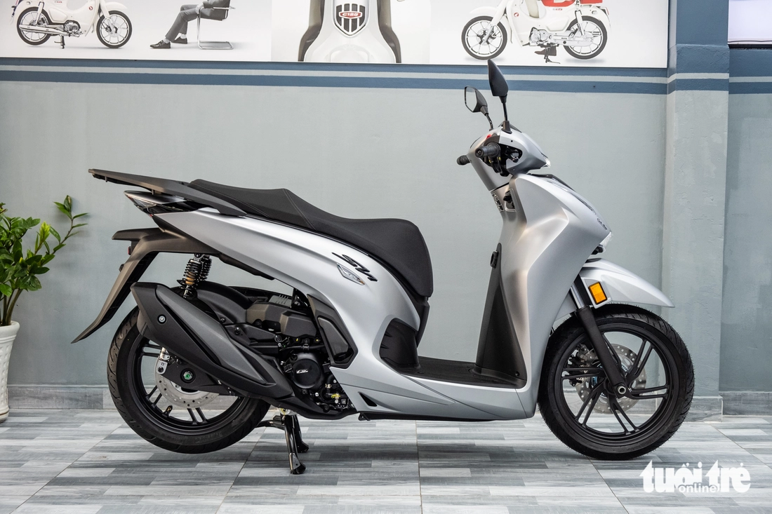Honda SH 350i - Ảnh 2.
