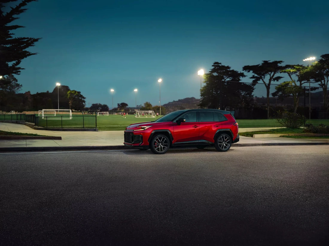 Toyota RAV4 - Ảnh 13.