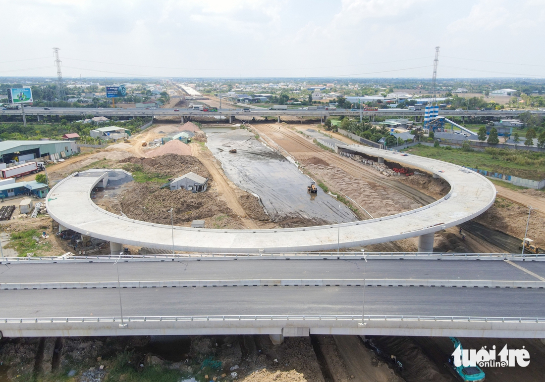 Vành đai 3 TP.HCM tăng tốc qua Long An, 'siêu' nút giao Mỹ Yên lộ diện - Ảnh 7.