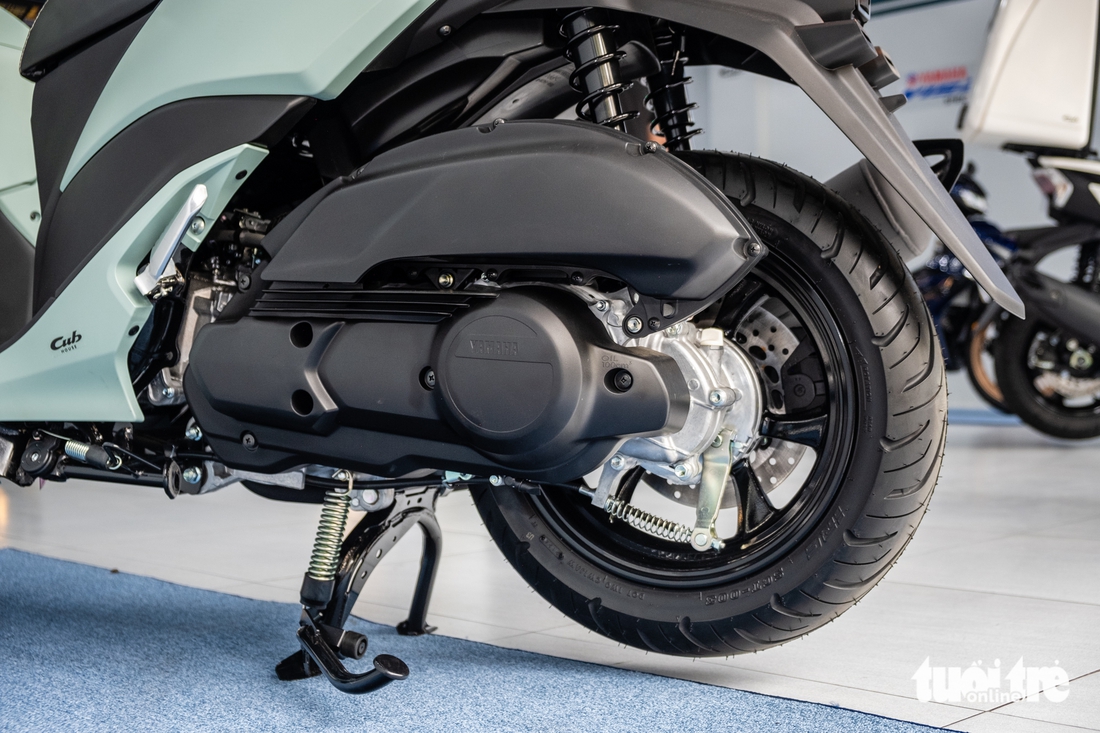 Yamaha Tricity 155 dáng lạ về Việt Nam, phanh đỗ như ô tô, giá quy đổi trên trăm triệu - Ảnh 13.