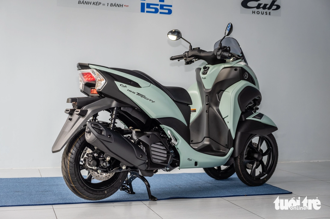 Yamaha Tricity 155 dáng lạ về Việt Nam, phanh đỗ như ô tô, giá quy đổi trên trăm triệu - Ảnh 14.