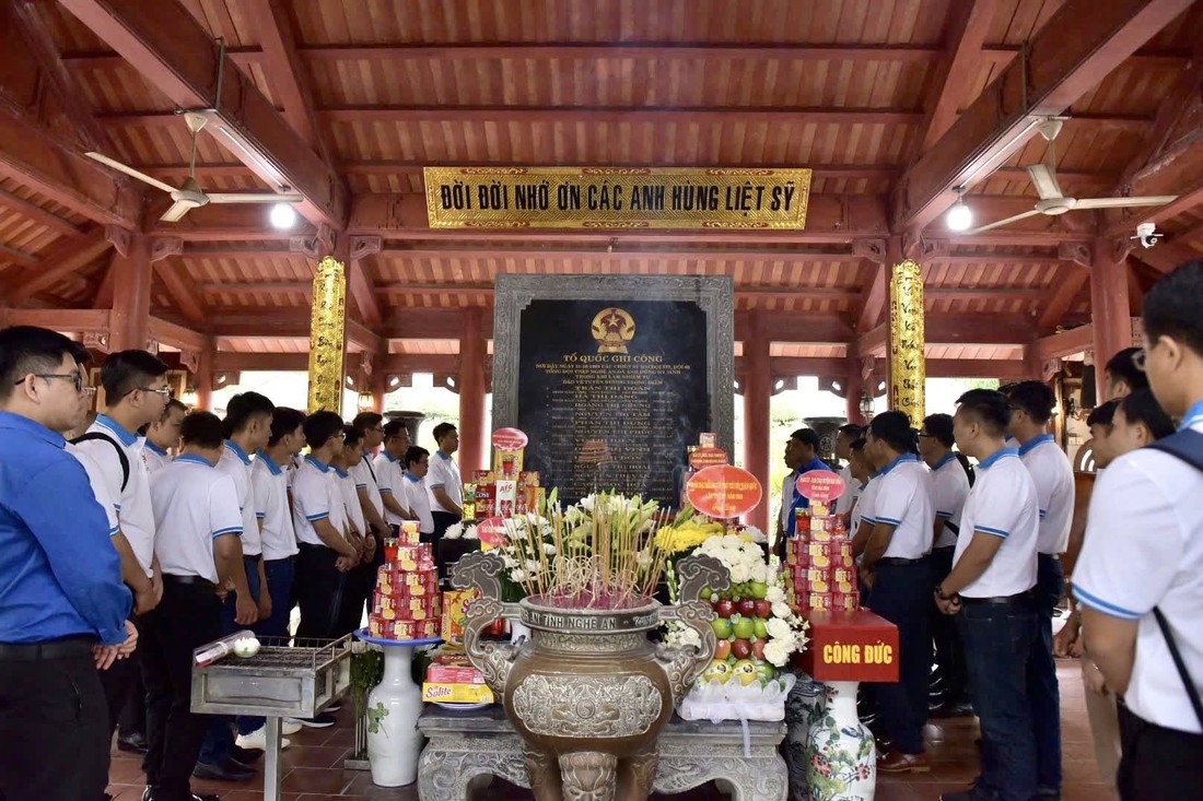 Trung ương Đoàn tuyên dương 51 người thợ trẻ giỏi - Ảnh 1.