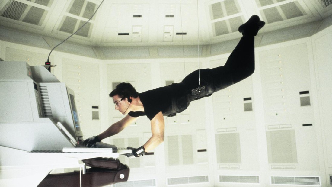 Bảng xếp hạng phim Mission: Impossible, nhìn lại 29 năm chinh chiến cùng Tom Cruise - Ảnh 5. Nhiệm vụ bất khả thi - Ảnh 4.