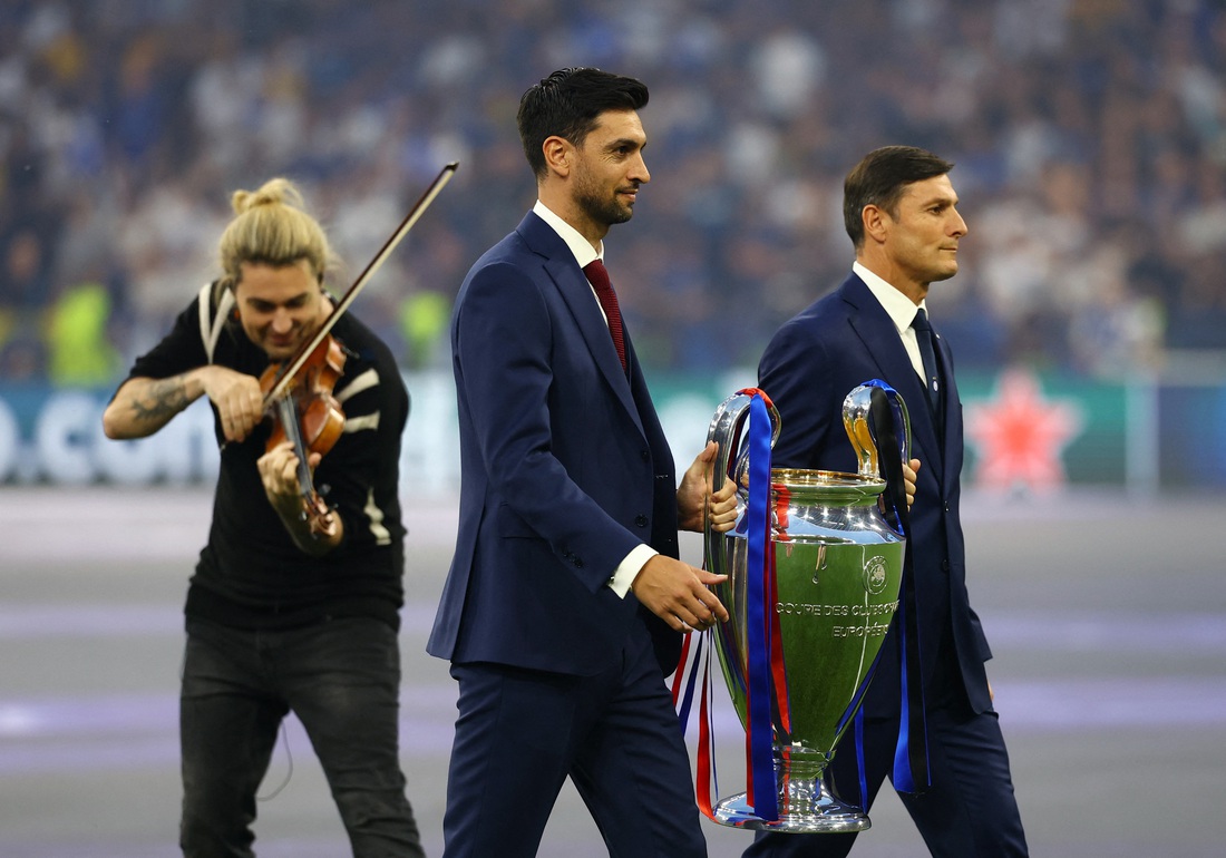 Lễ hội bóng đá ở chung kết Champions League - Ảnh 4.