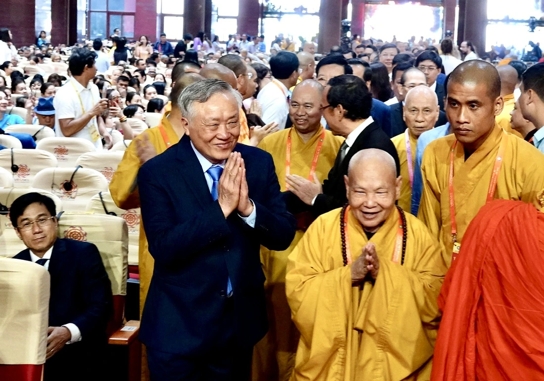 Đại lễ Vesak 2025: Đánh thức năng lượng thiện lành vì một thế giới hòa bình - Ảnh 2. Vesak - Ảnh 3.
