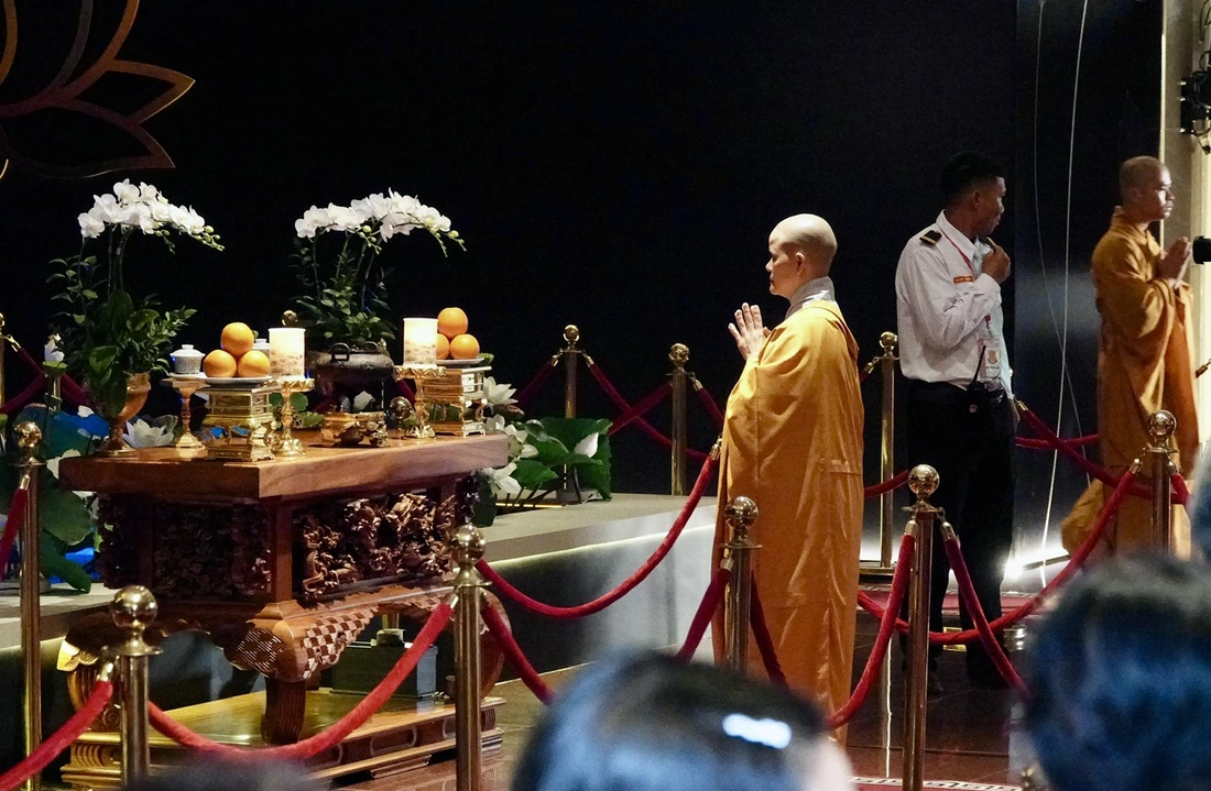 Đại lễ Vesak 2025: Đánh thức năng lượng thiện lành vì một thế giới hòa bình - Ảnh 7. Vesak - Ảnh 5.