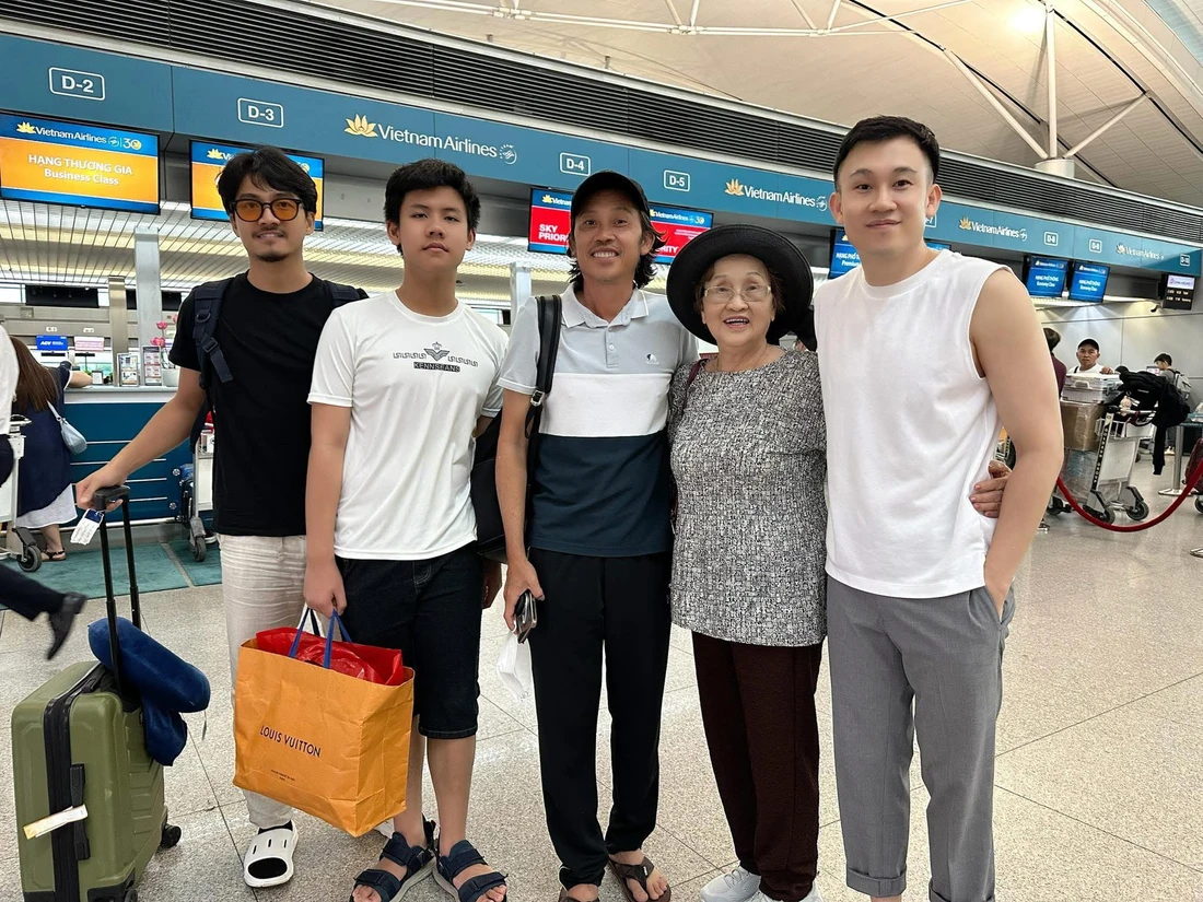 Soobin Hoàng Sơn đáp trả antifan cực gắt; Hoài Linh phủ nhận việc bệnh nặng - Ảnh 2. Soobin Hoàng Sơn - Ảnh 2.