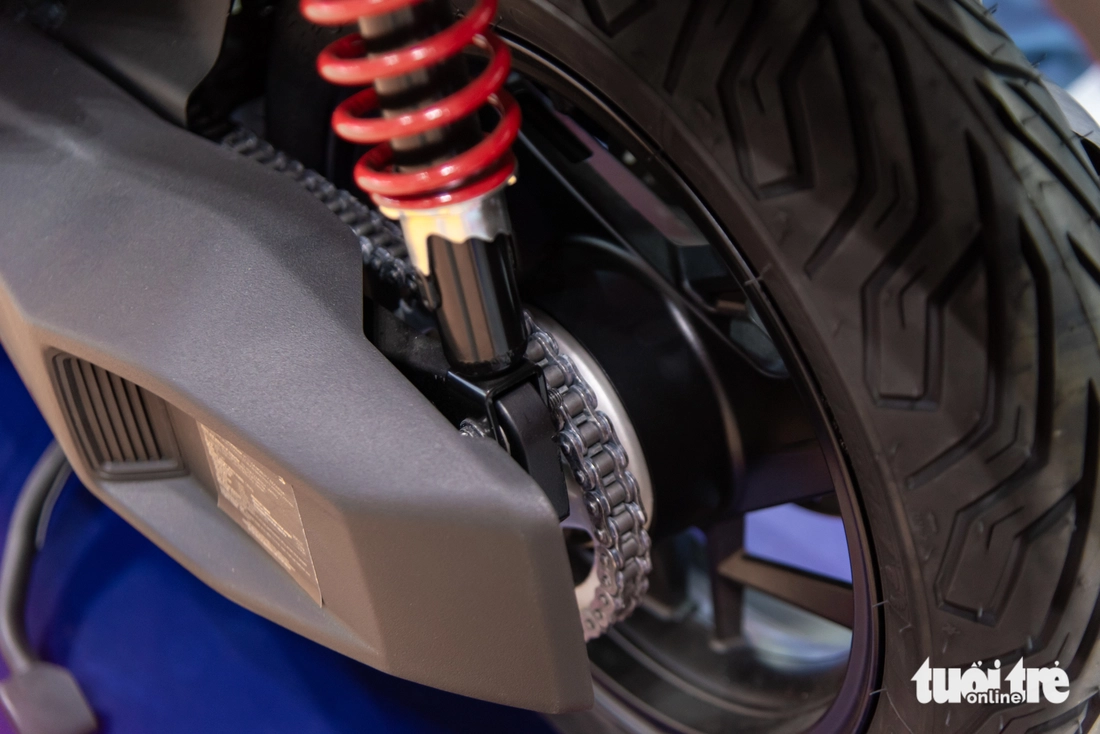 E3 Mobility Deux7 - Xe máy điện Hàn Quốc mới lạ về Việt Nam: Giá dự kiến 100 triệu đồng, nhỏ hơn SH, chạy 120km/sạc- Ảnh 18. Xe máy điện Hàn Quốc ra mắt Việt Nam: Giá dự kiến 100 triệu, nhỉnh hơn Honda SH Mode - Ảnh 18.