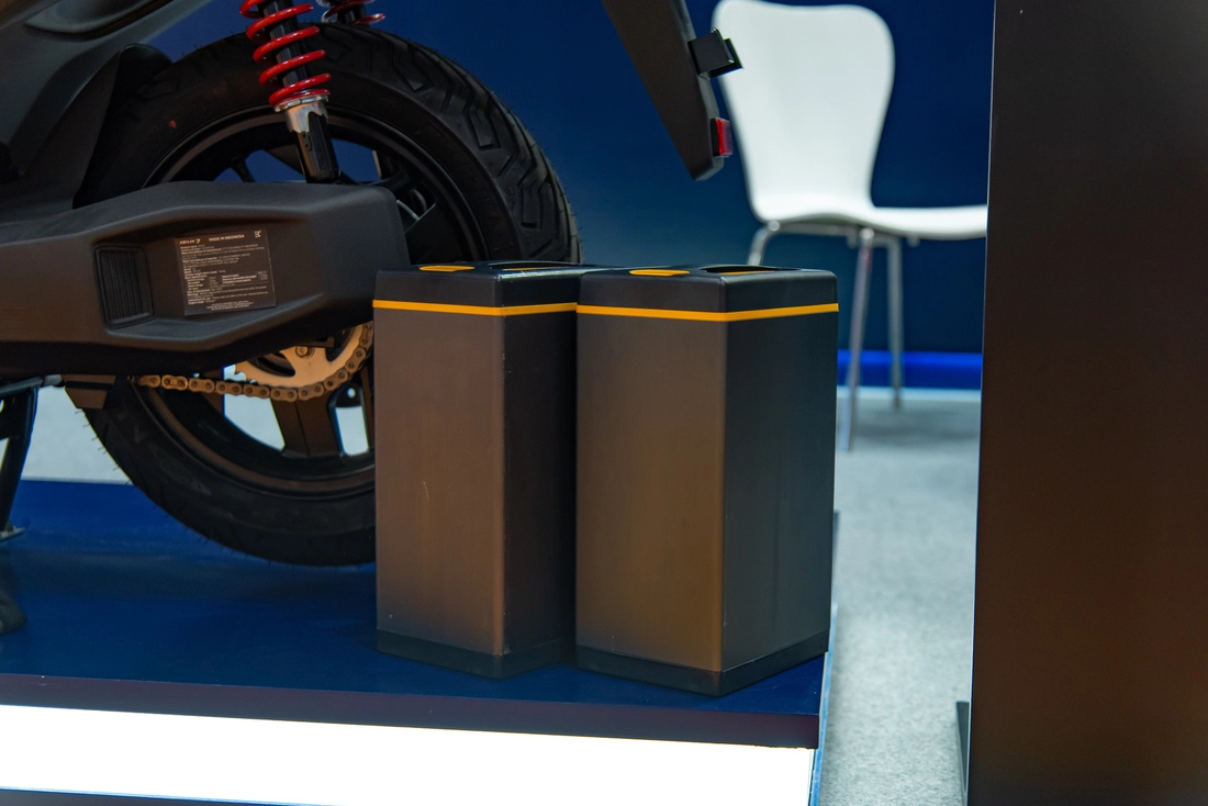 E3 Mobility Deux7 - Xe máy điện Hàn Quốc mới lạ về Việt Nam: Giá dự kiến 100 triệu đồng, nhỏ hơn SH, chạy 120km/sạc- Ảnh 19. xe máy điện - Ảnh 19.