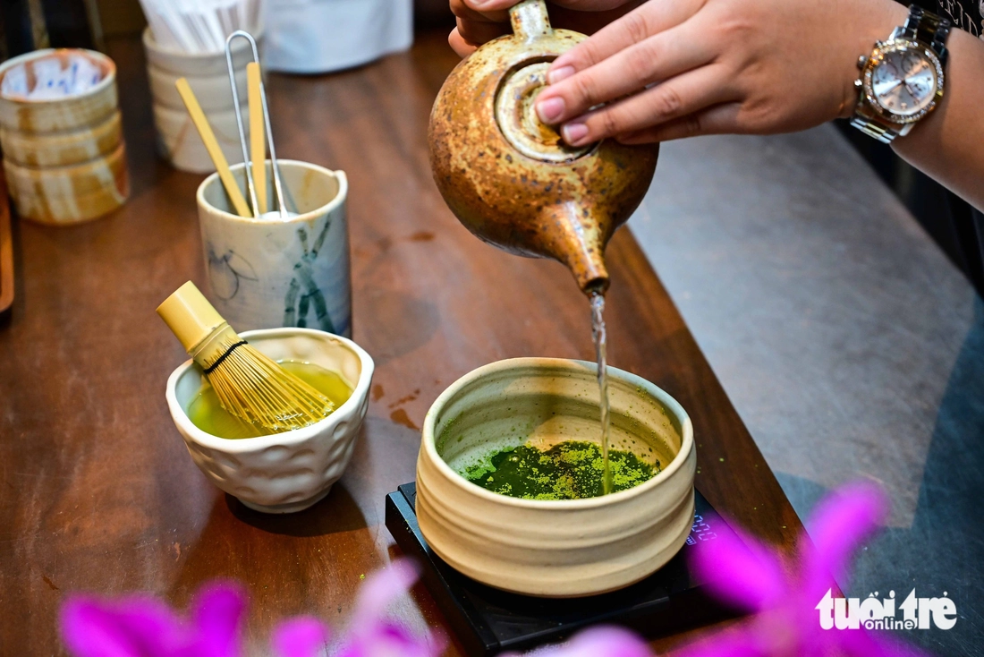 Đến cố đô Lampang nghe lọc cọc tiếng vó ngựa, ngắm bảo tháp lơ lửng giữa tầng mây - Ảnh 9.