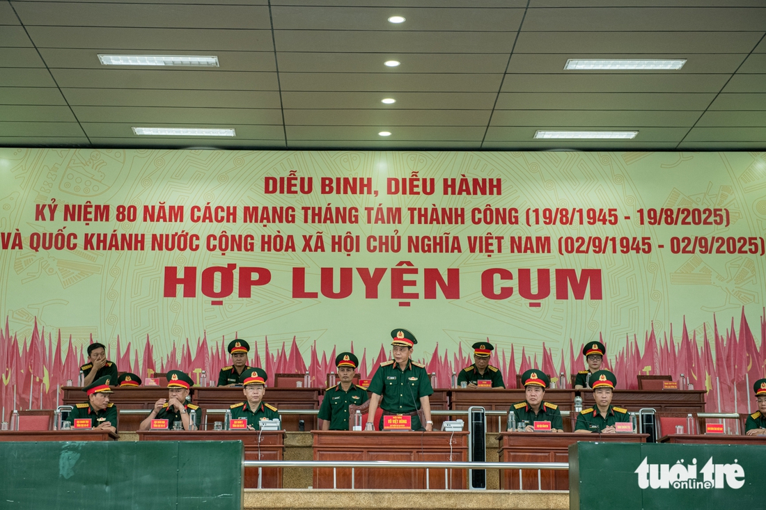 Hơn 7.000 chiến sĩ quân đội hợp luyện diễu binh, diễu hành - Ảnh 3.