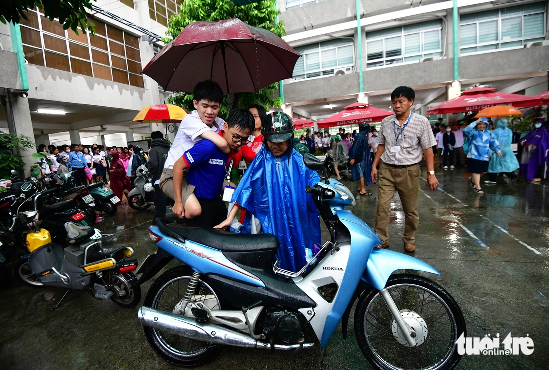 thi tốt nghiệp - Ảnh 7.