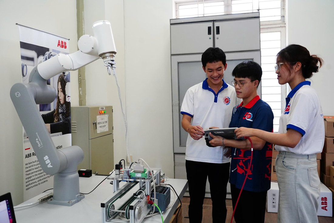 Bách khoa Đà Nẵng - Ảnh 2.