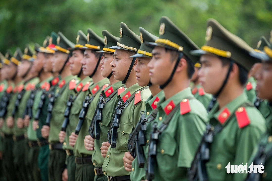 diễu binh - Ảnh 1.