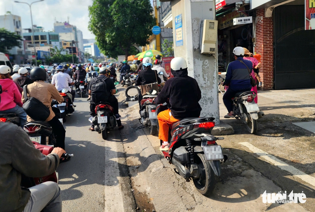 vỉa hè - Ảnh 2.