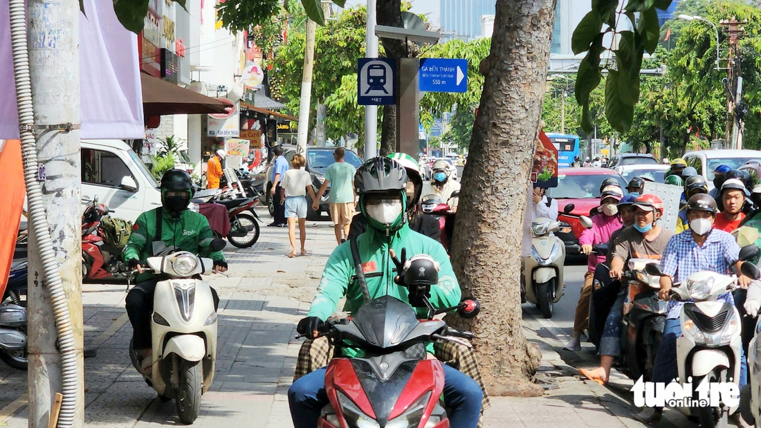 vỉa hè - Ảnh 4.