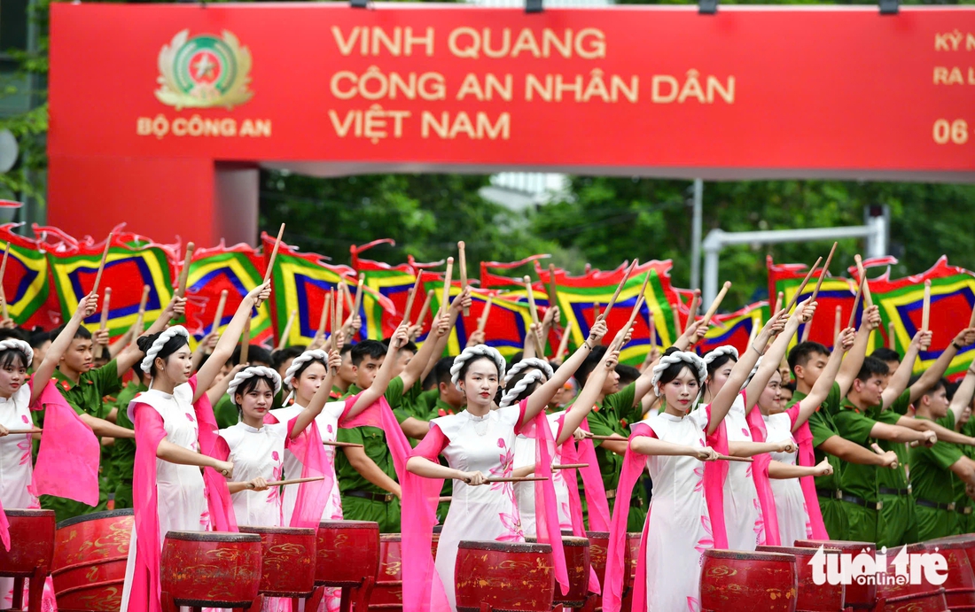 công an - Ảnh 1.
