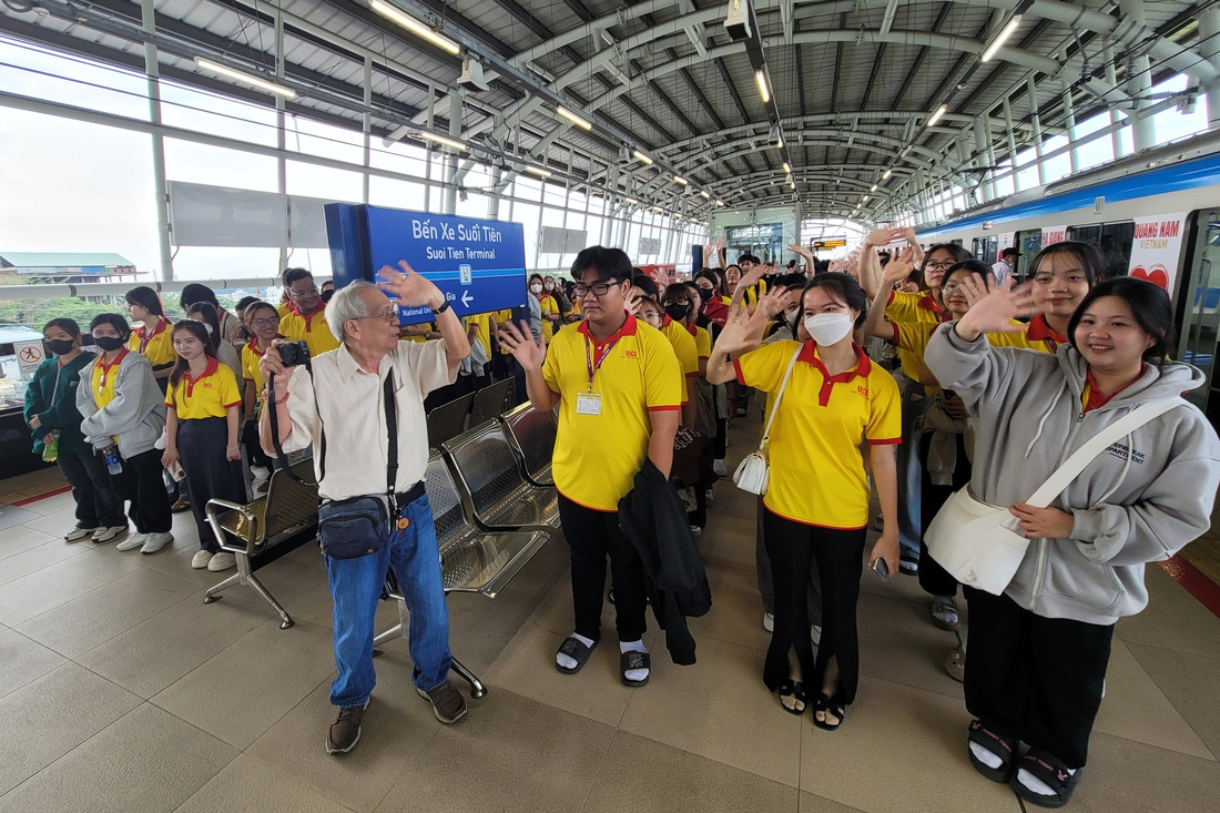 Metro trong mắt sinh viên vùng sông nước Cửu Long - Ảnh 2. Metro Sài Gòn trong mắt sinh viên vùng sông nước Cửu Long - Ảnh 2.