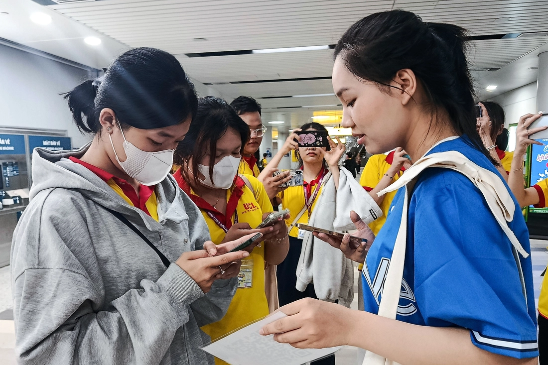 Metro trong mắt sinh viên vùng sông nước Cửu Long - Ảnh 9. Metro Sài Gòn trong mắt sinh viên vùng sông nước Cửu Long - Ảnh 9.