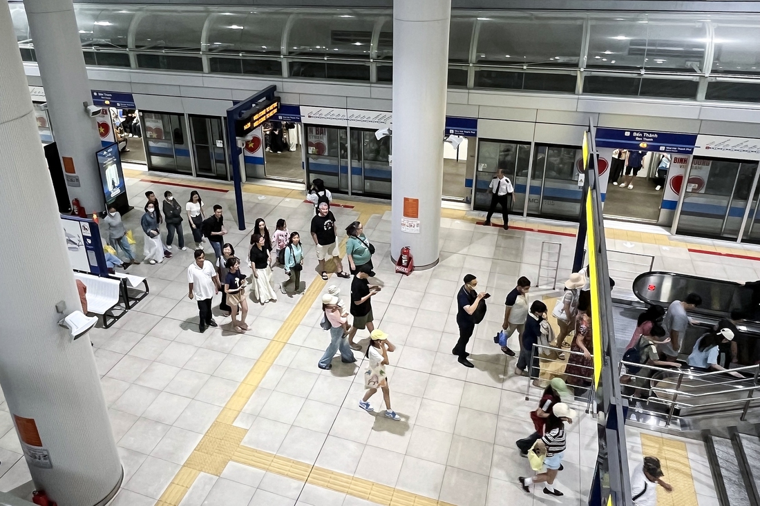 Metro trong mắt sinh viên vùng sông nước Cửu Long - Ảnh 6. Metro Sài Gòn trong mắt sinh viên vùng sông nước Cửu Long - Ảnh 6.