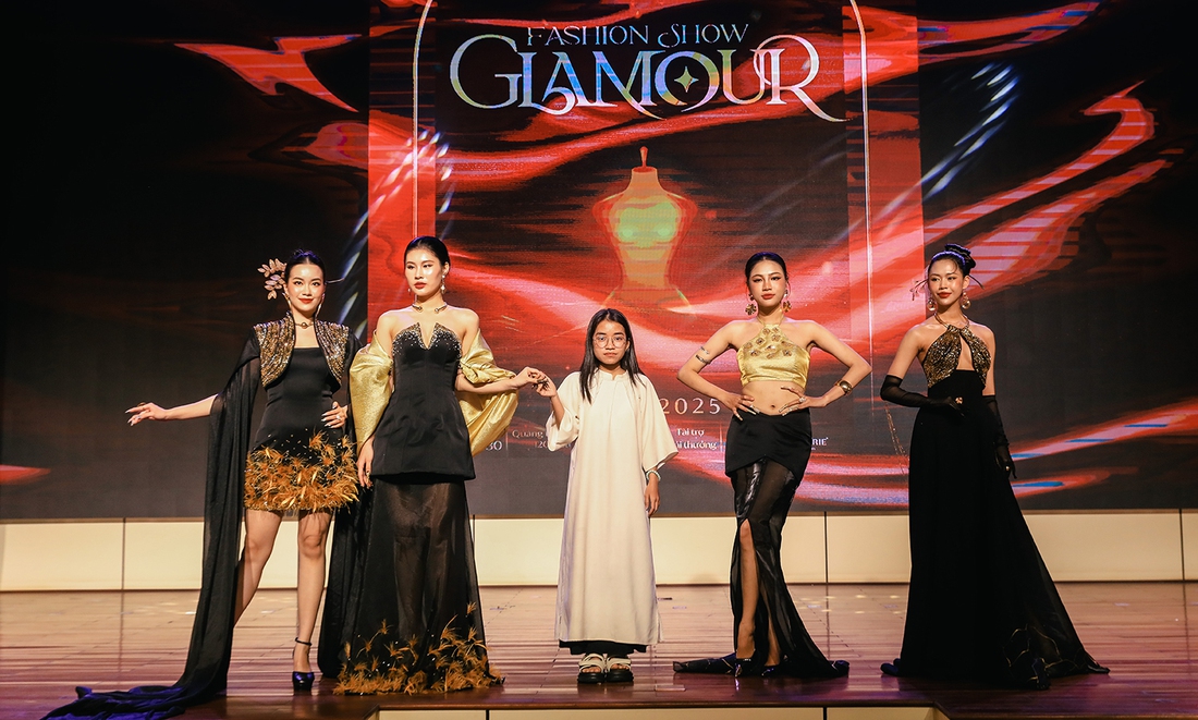 Show đồ án tốt nghiệp thời trang dạ hội đầy cảm hứng của sinh viên Đại học Duy Tân - Ảnh 8.