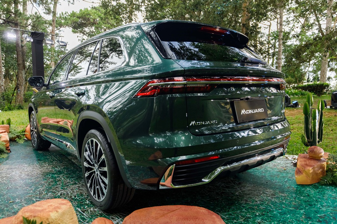 Geely Monjaro trình làng Việt Nam: Đối thủ Santa Fe, giá từ 1,099 tỉ đồng - Ảnh 20.
